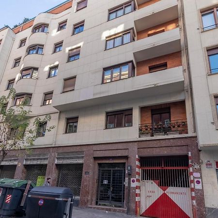 Akomodat En Apartamento En El Centro De Bilbao Con Parking 外观 照片