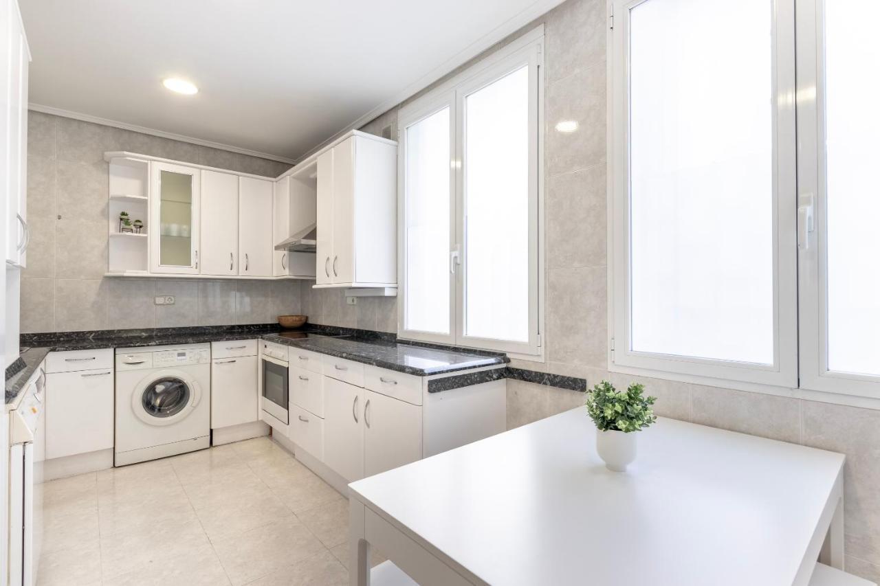 Akomodat En Apartamento En El Centro De Bilbao Con Parking 外观 照片
